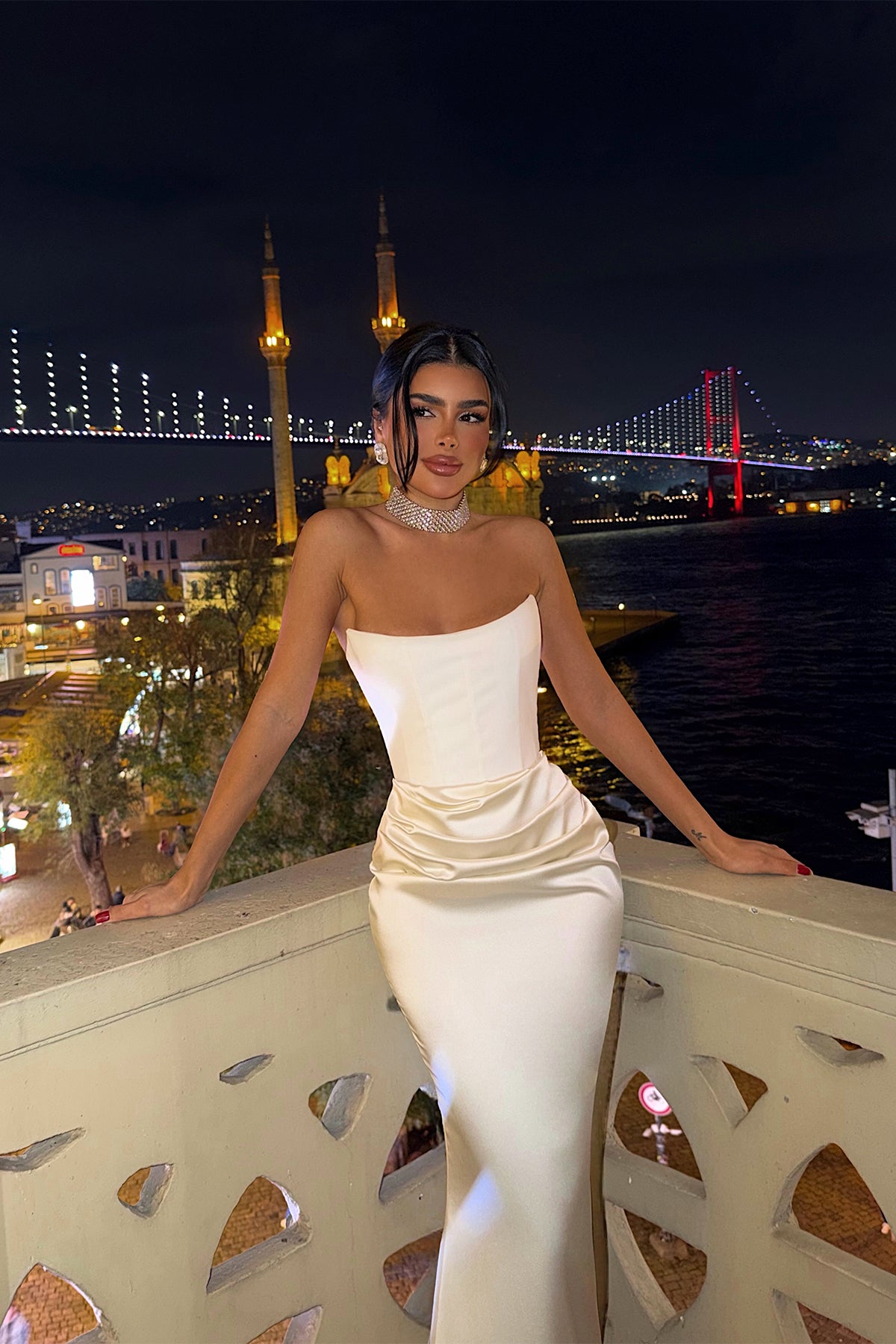 Beyaz Velora Saten Elbise 4