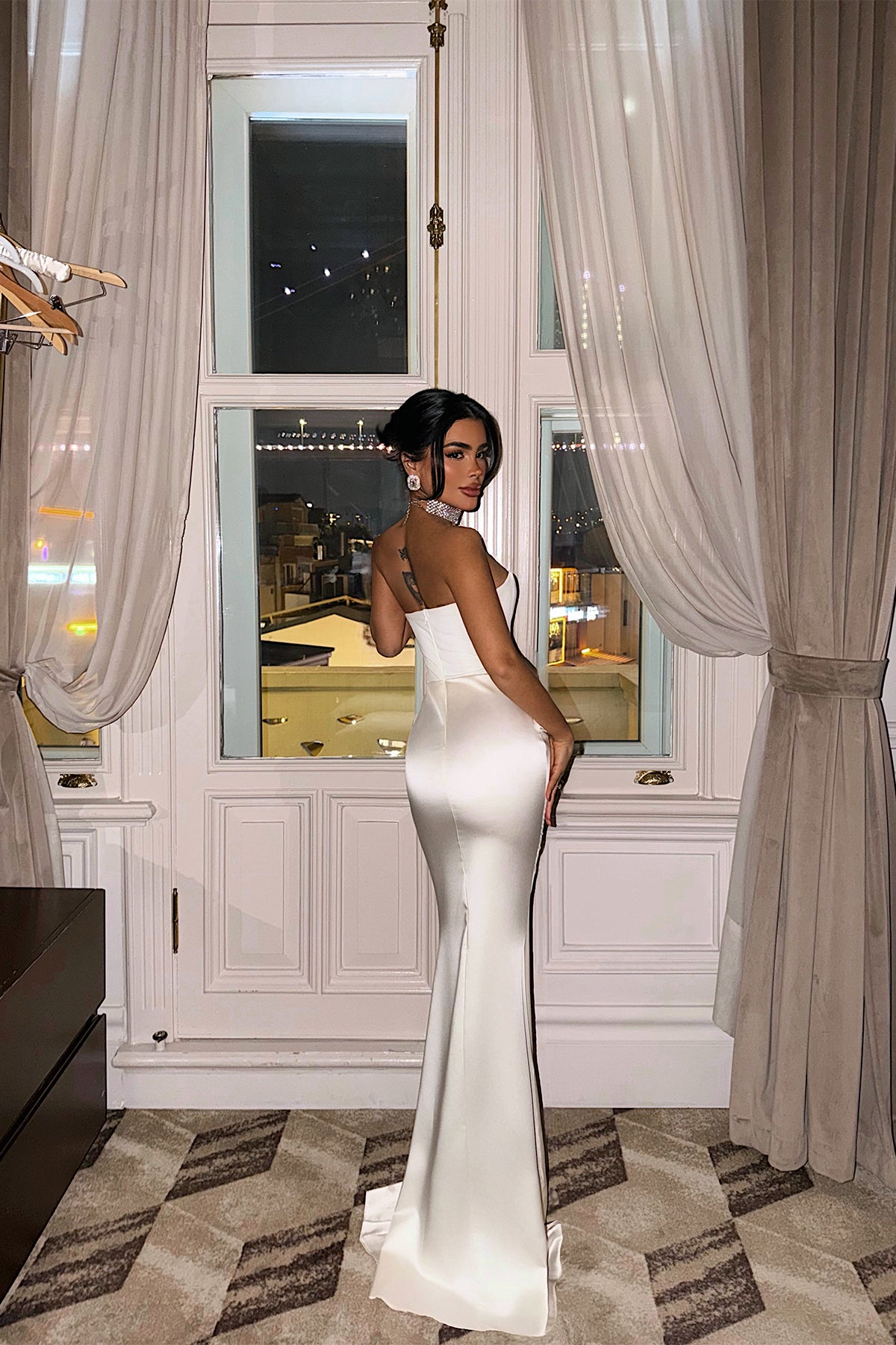Beyaz Velora Saten Elbise 16