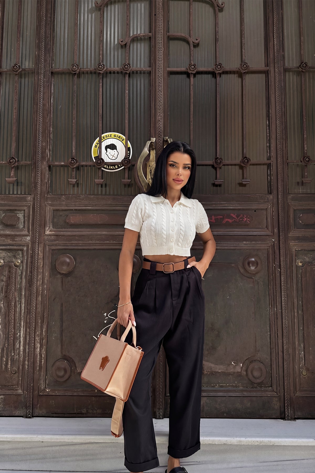 Beyaz Biyuni Crop Hırka 8