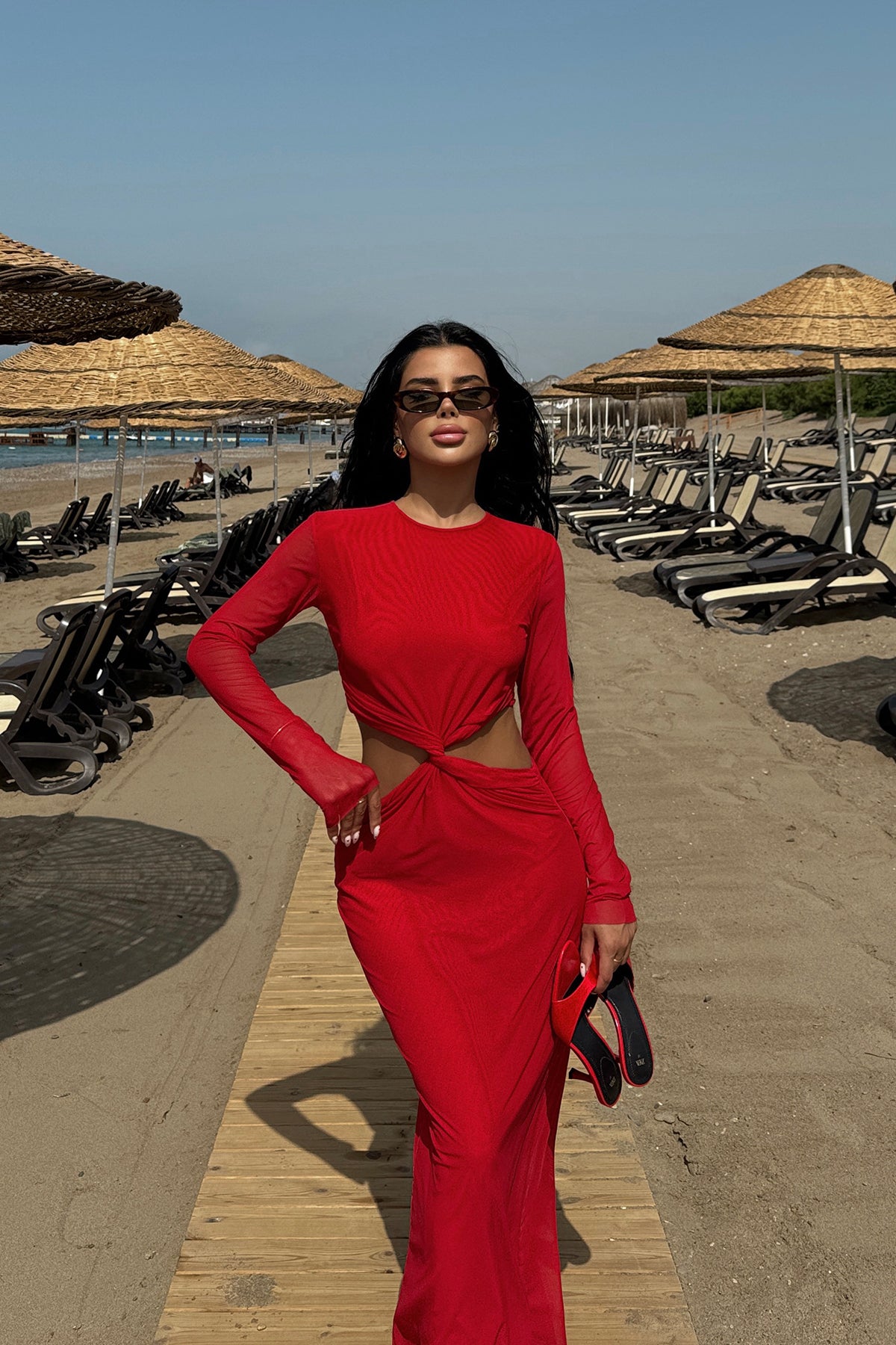 Rotes, langes Basic-Kleid