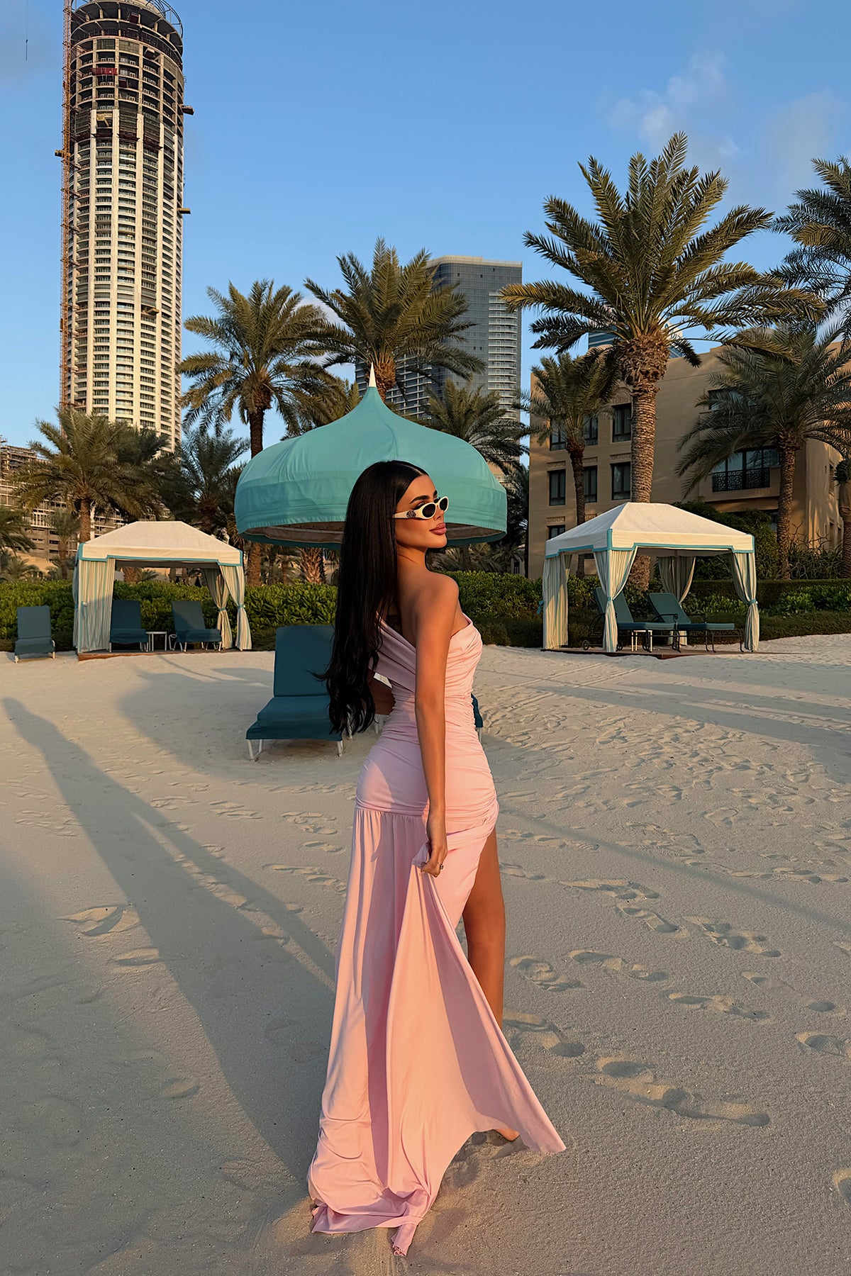 Pembe Nicolette Uzun Yırtmaçlı Elbise 20