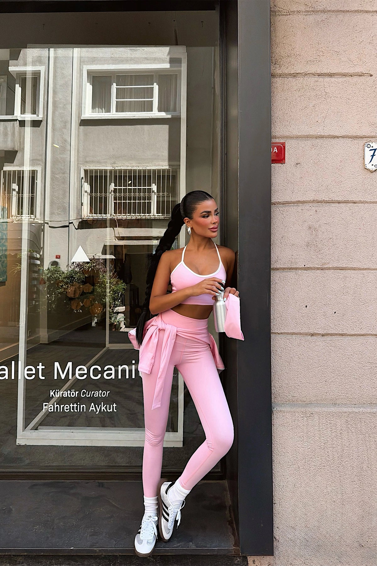 Pembe Pantolonlu 4'lü Takım 12