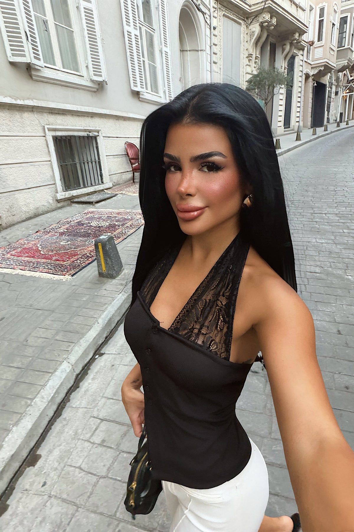 Siyah Bağlamalı Dantel Detay Crop Top 8
