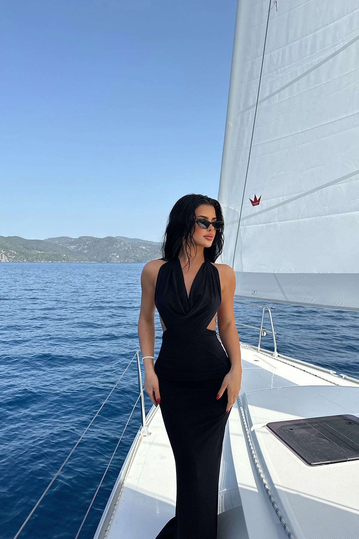 Siyah Bağlamalı Uzun Elbise