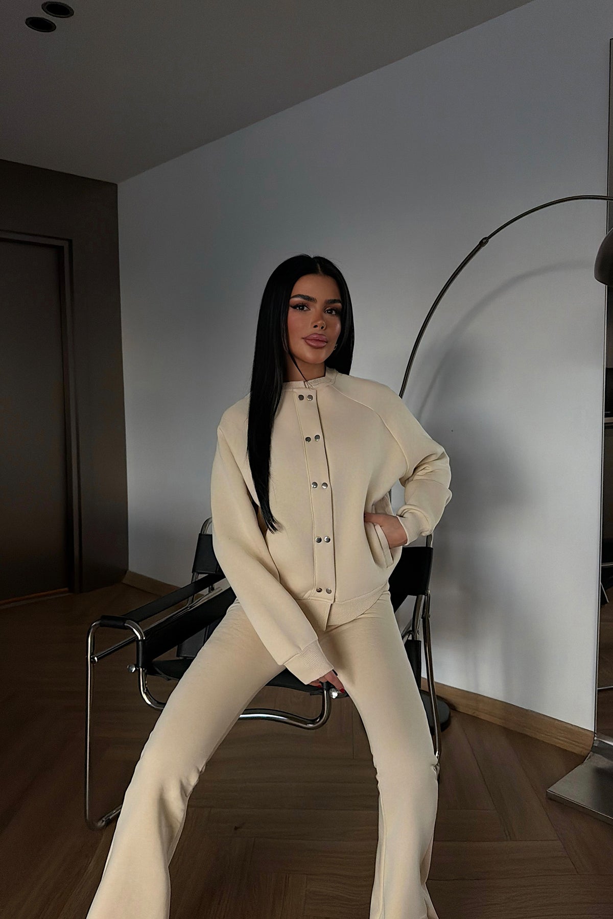 Cream Button Detail Set