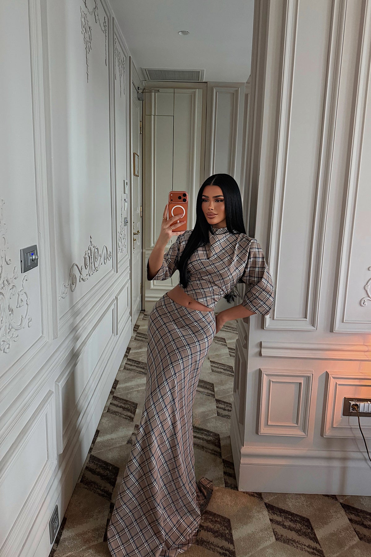 Earth-colored checkered skirt suit