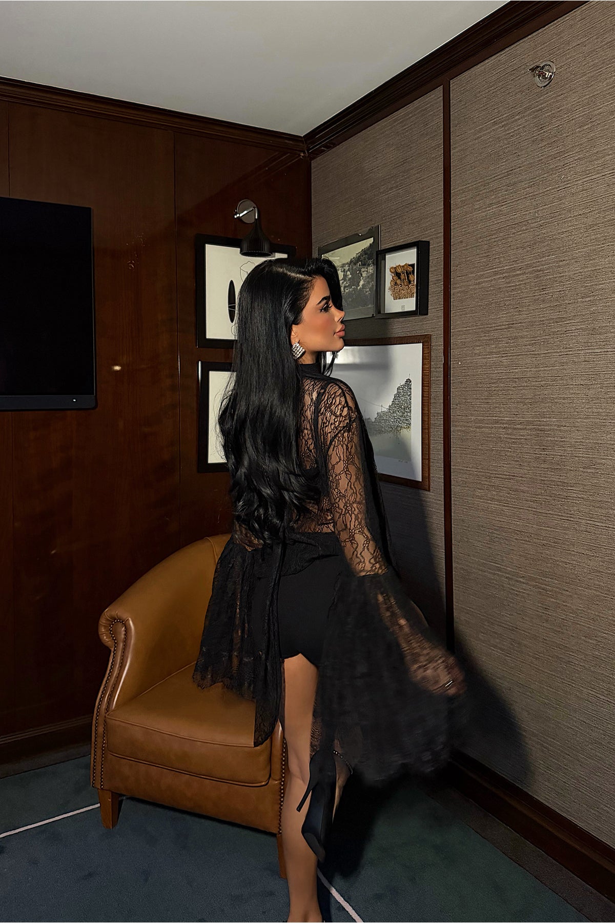 Black Lace Strapless Blouse