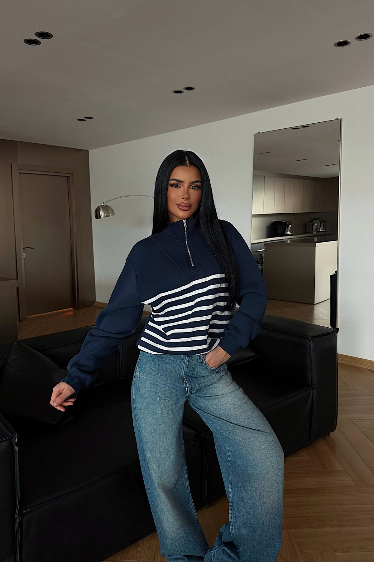 Navy Blue Sweatshirt with New York Print