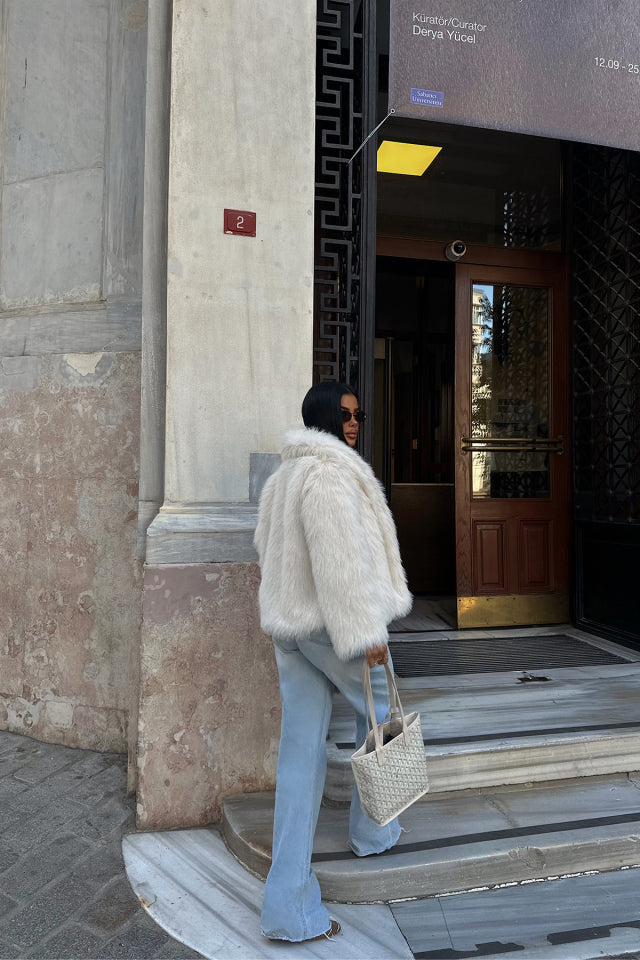 Beyaz Rufina Kısa Kürk 25
