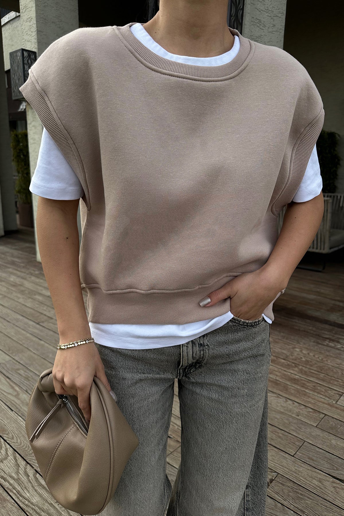 Beige Alice Zero Sleeve Swea