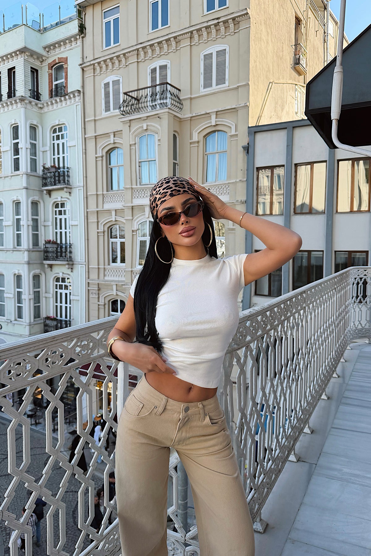 Beyaz Kebo Crop Top 12