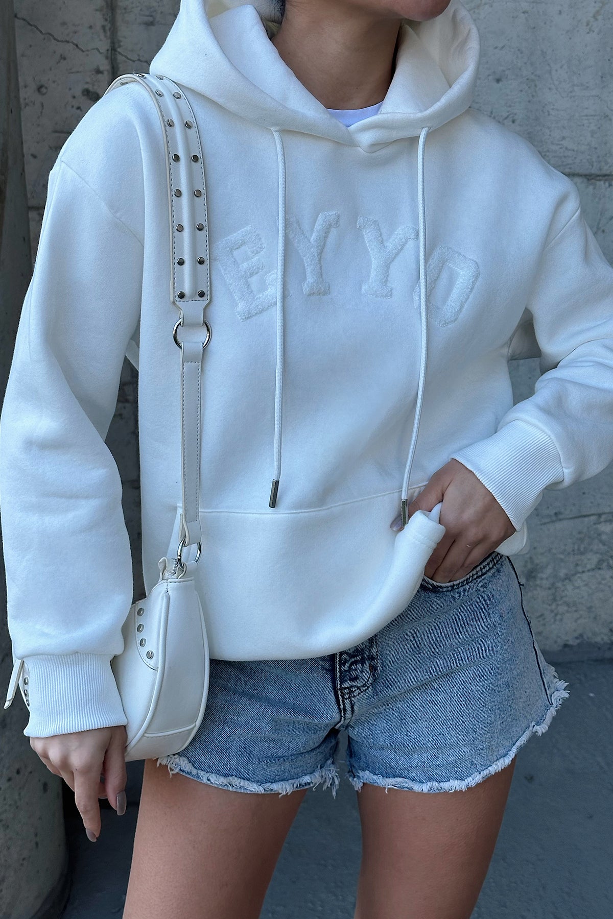 White Eyyo Embroidered Hooded Sweat