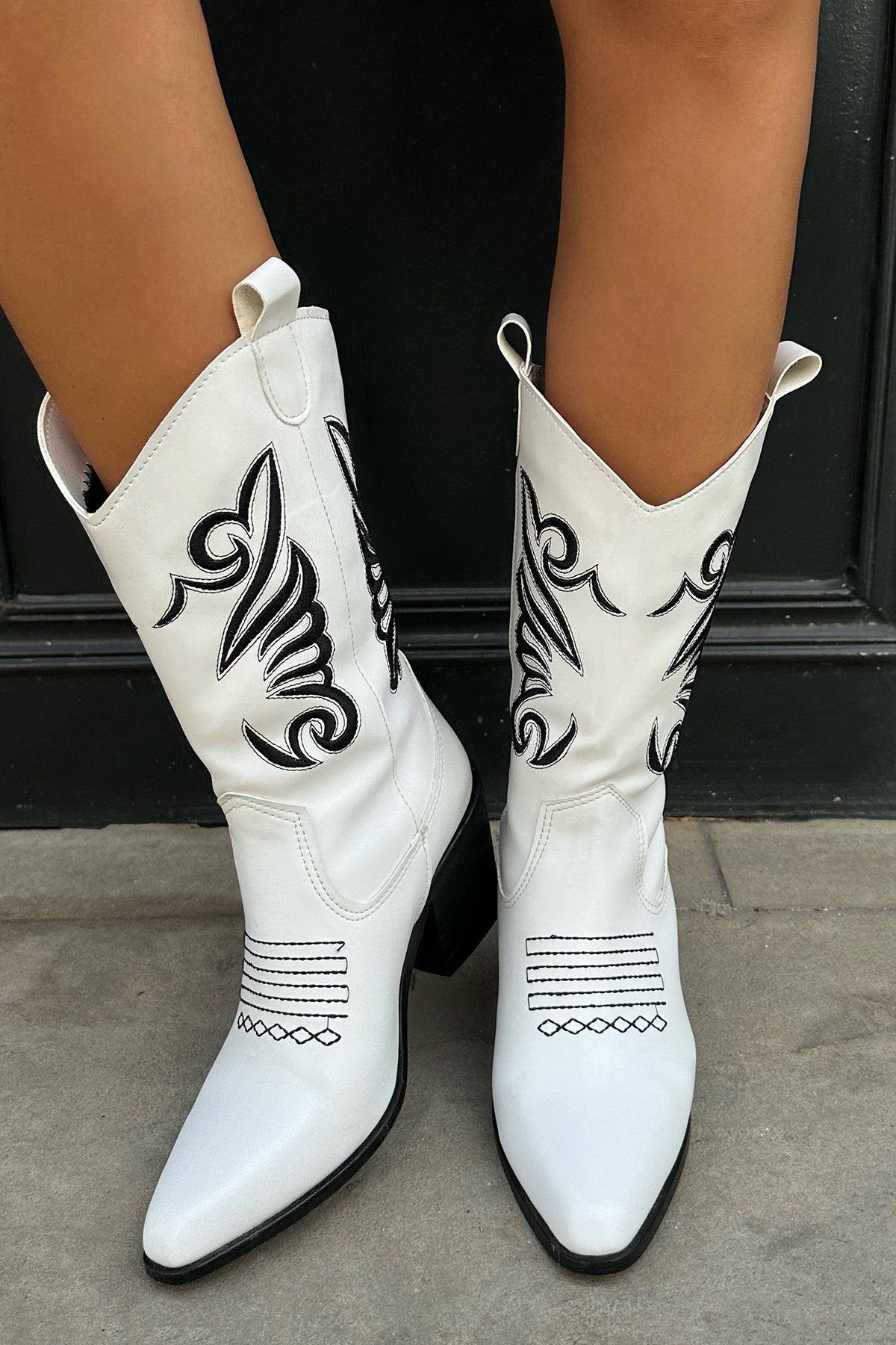 White Embroidery Detail Boots