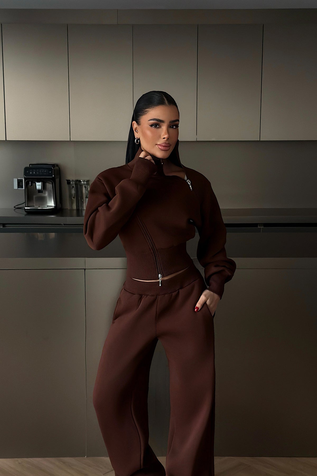Brown Tracksuit Set with Zipper Detail