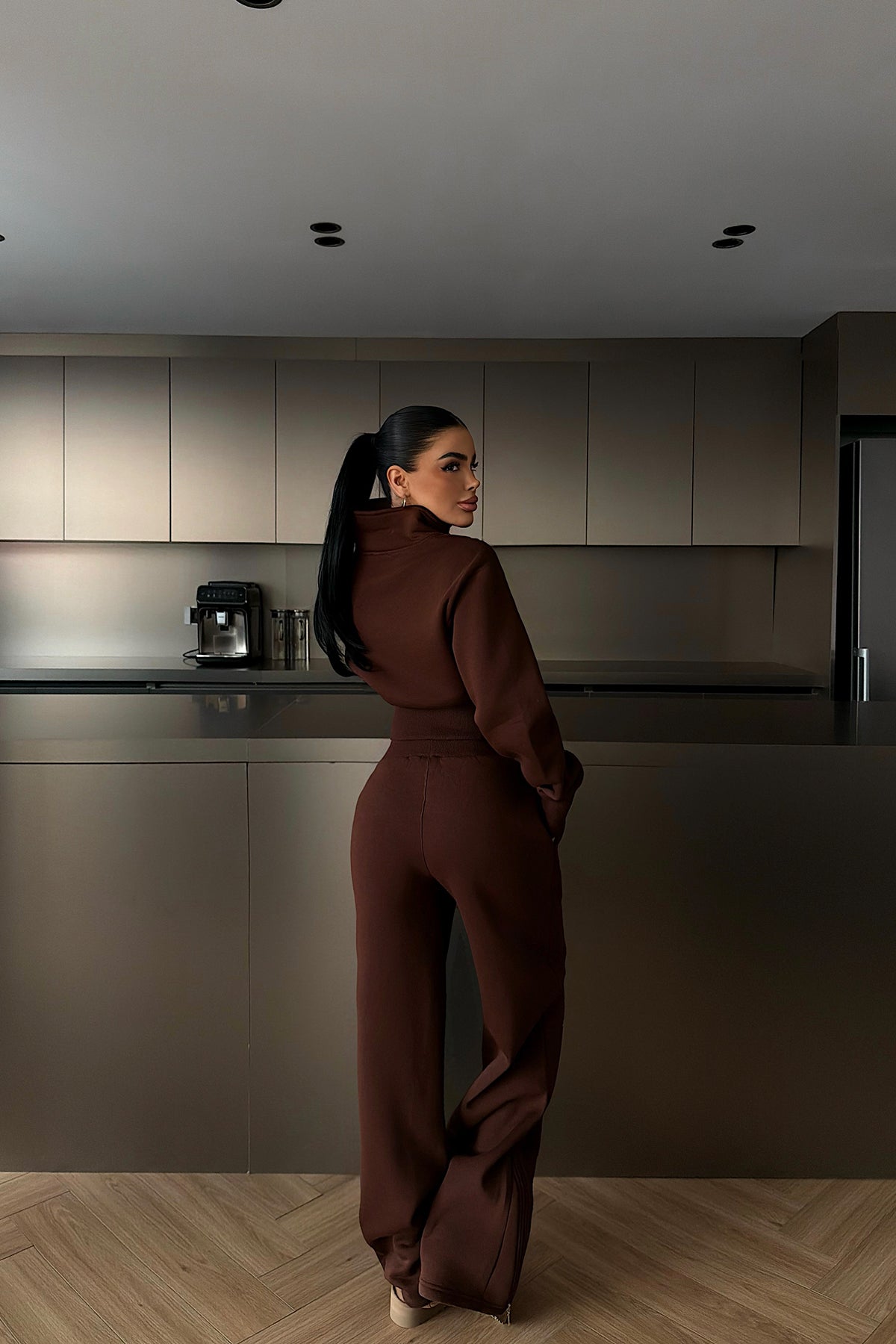 Brown Tracksuit Set with Zipper Detail