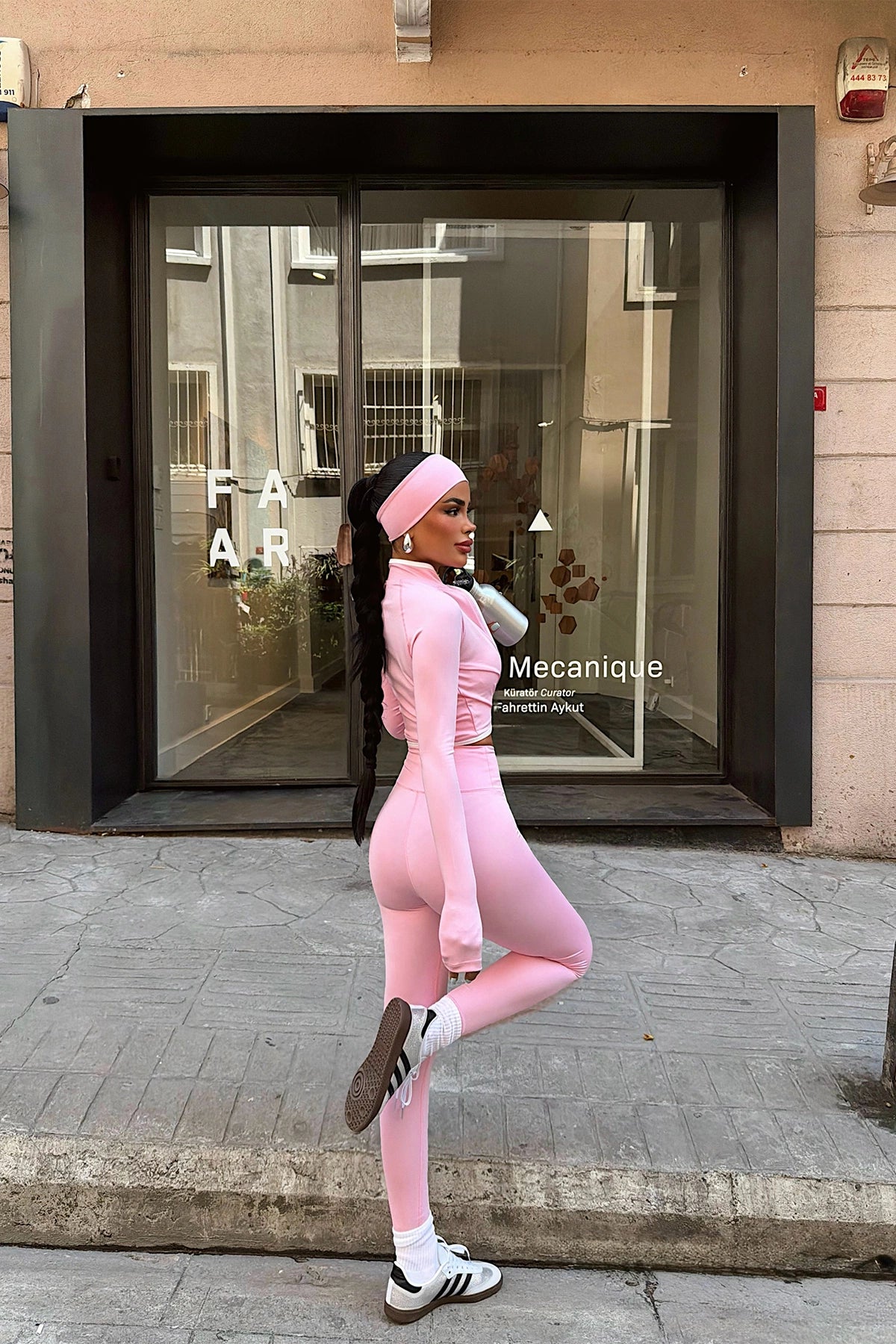 Pembe Pantolonlu 4'lü Takım 16